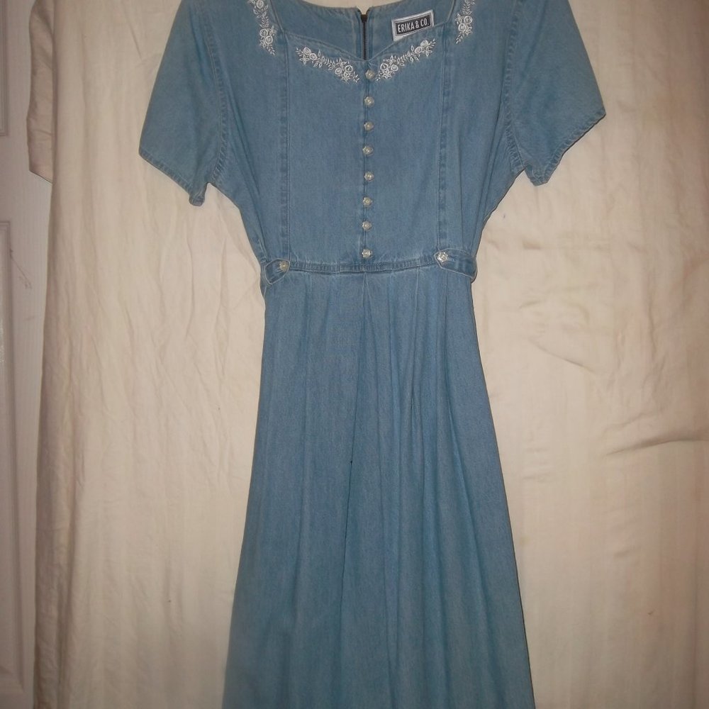 ERIKA & CO. BEAUTIFUL BLUE  LONG DRESS-GREAT FOR ALL OCCASIONS